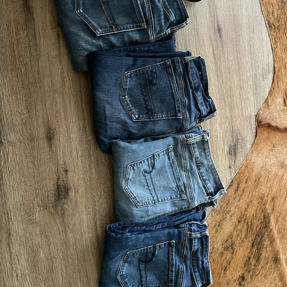 Women’s American eagle flare jeans